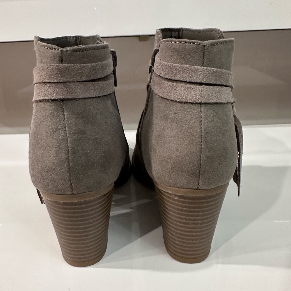 Express Tassel Booties - Picture 4 of 5